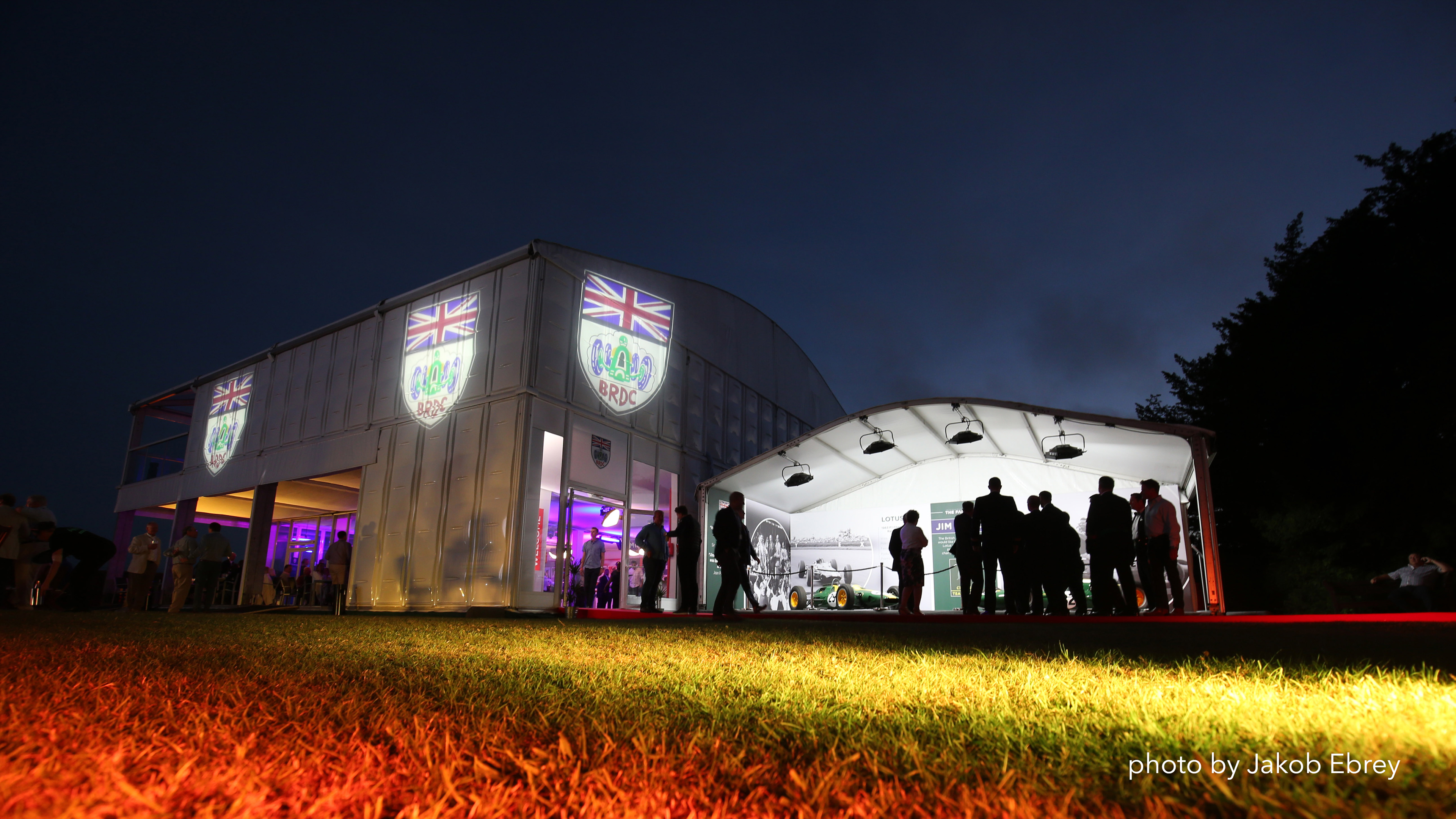 AC-ET, una illuminazione spettacolare per il British Grand Prix Party