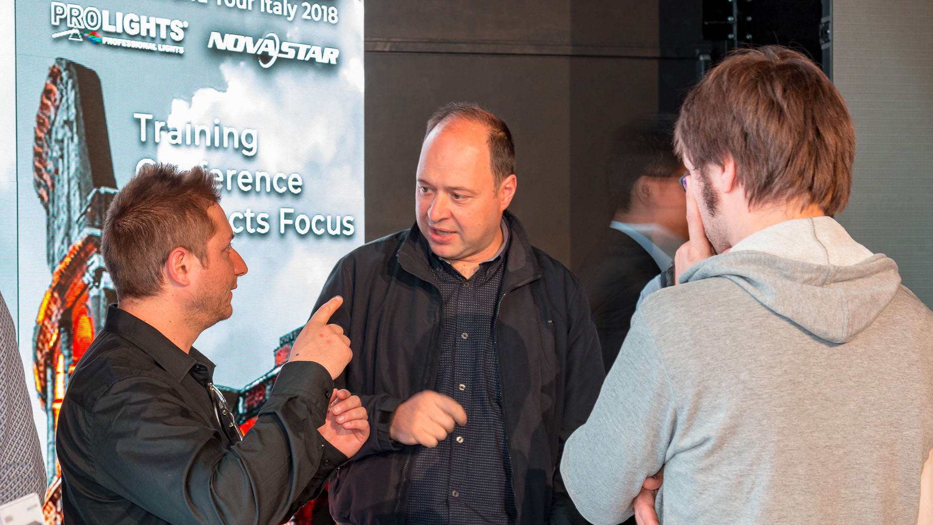 OmegaPIX video workshop: ‘Seeing is Believing’ – NovaStar world tour kicks off in Italy