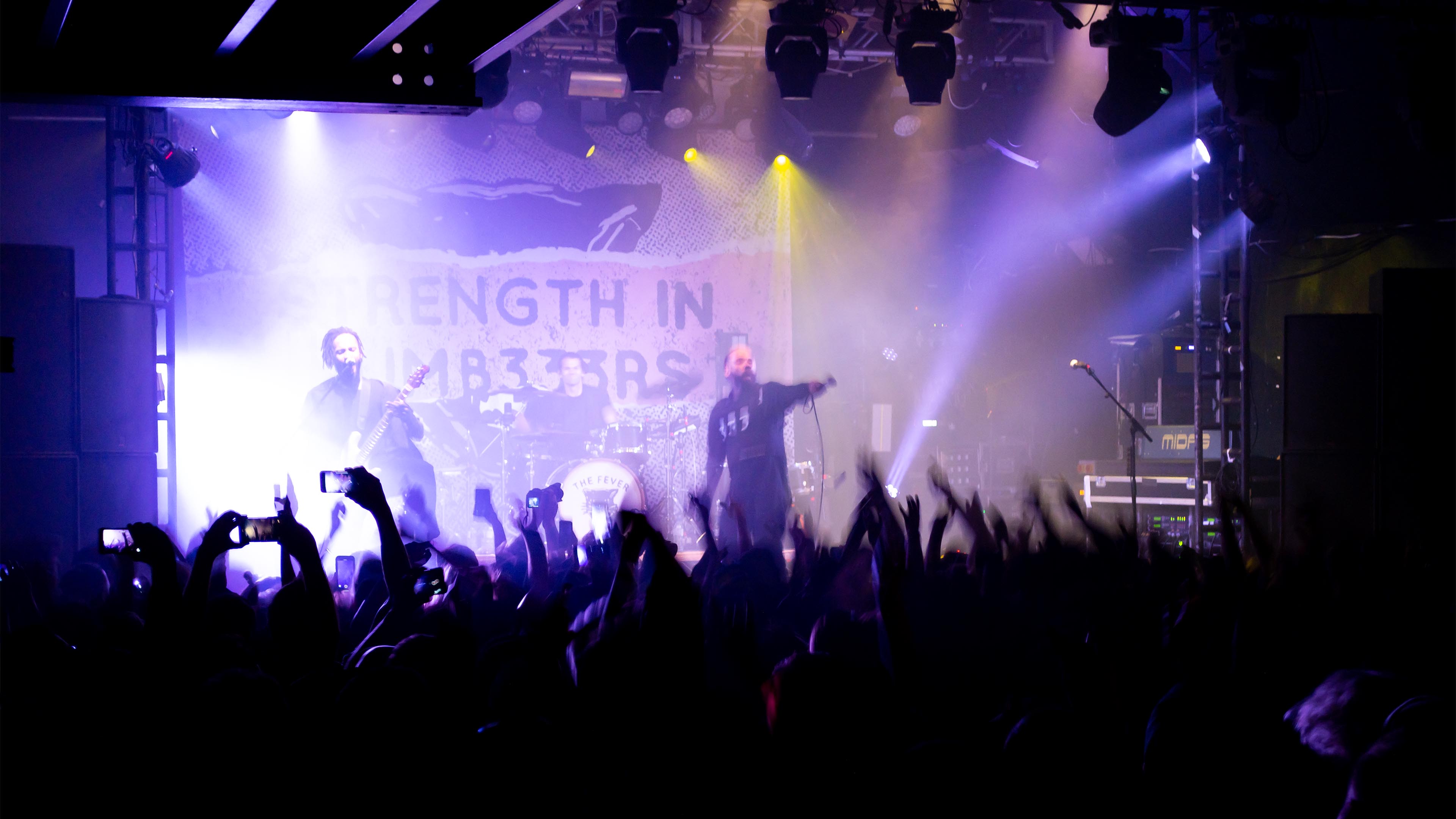 Fever 333 elettrizza Londra