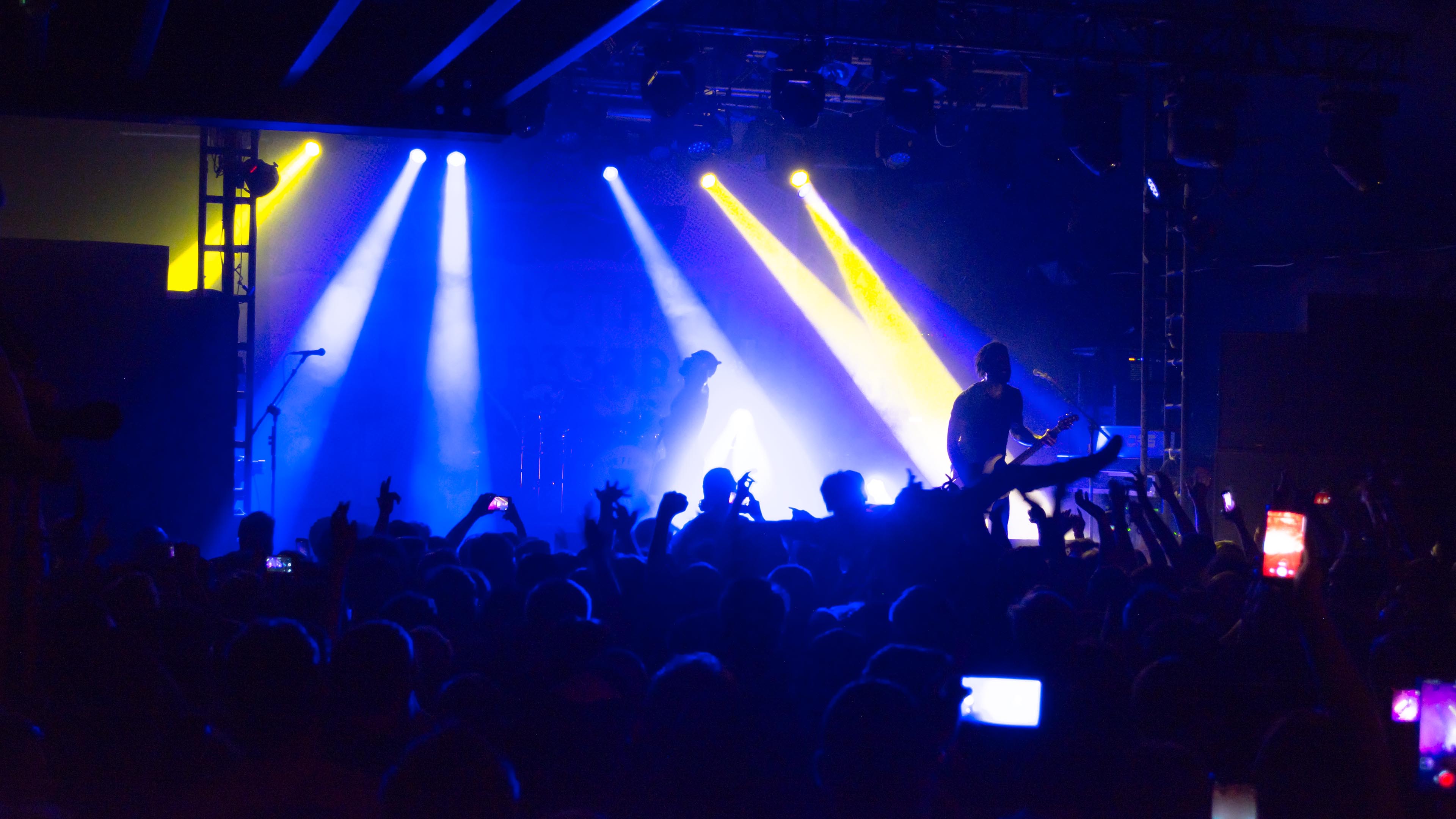 Fever 333 elettrizza Londra