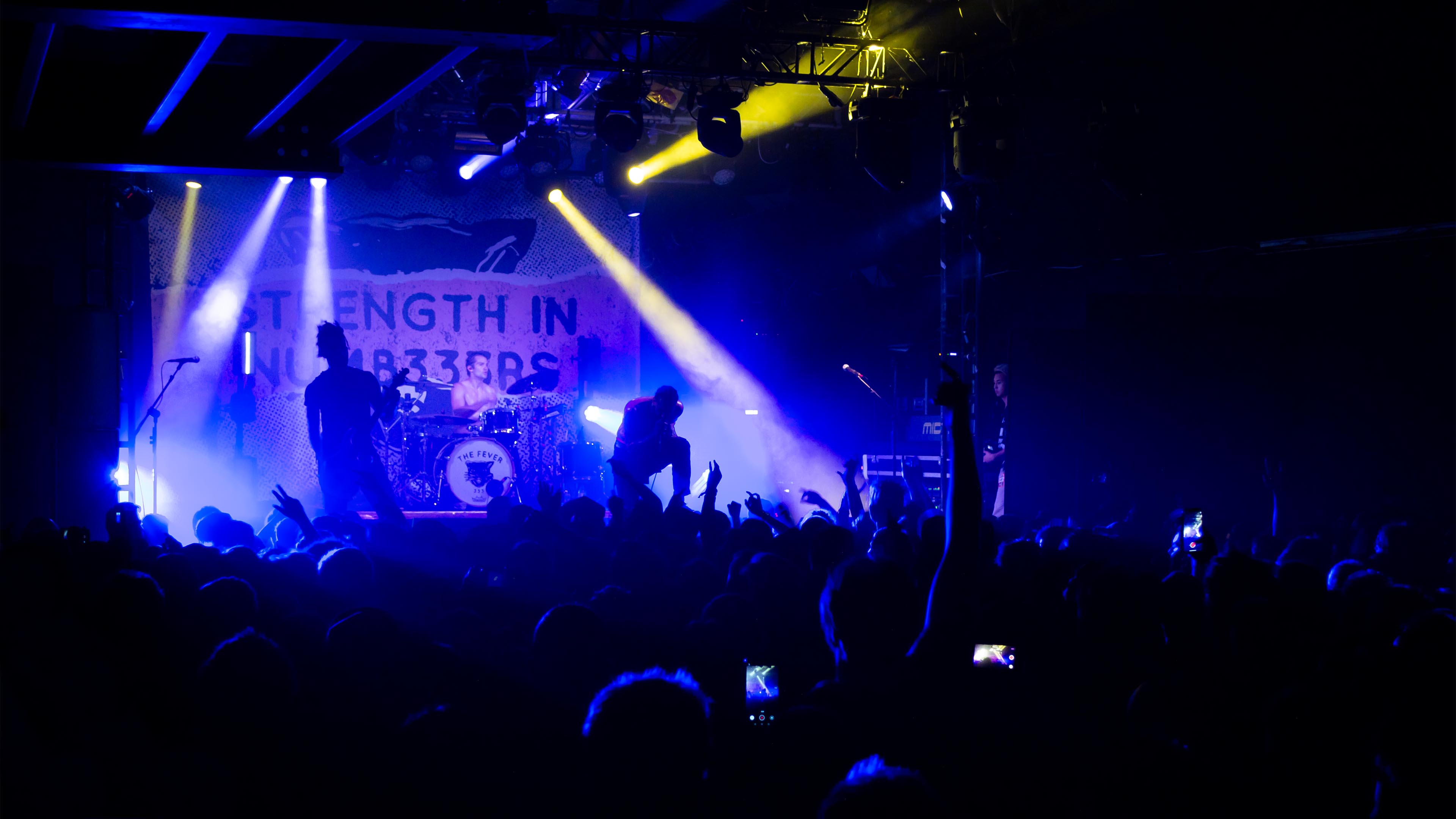 Fever 333 elettrizza Londra