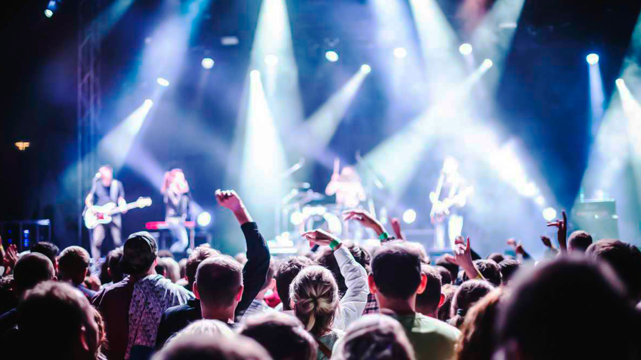 Battiti Live shakes Italian province with PROLIGHTS