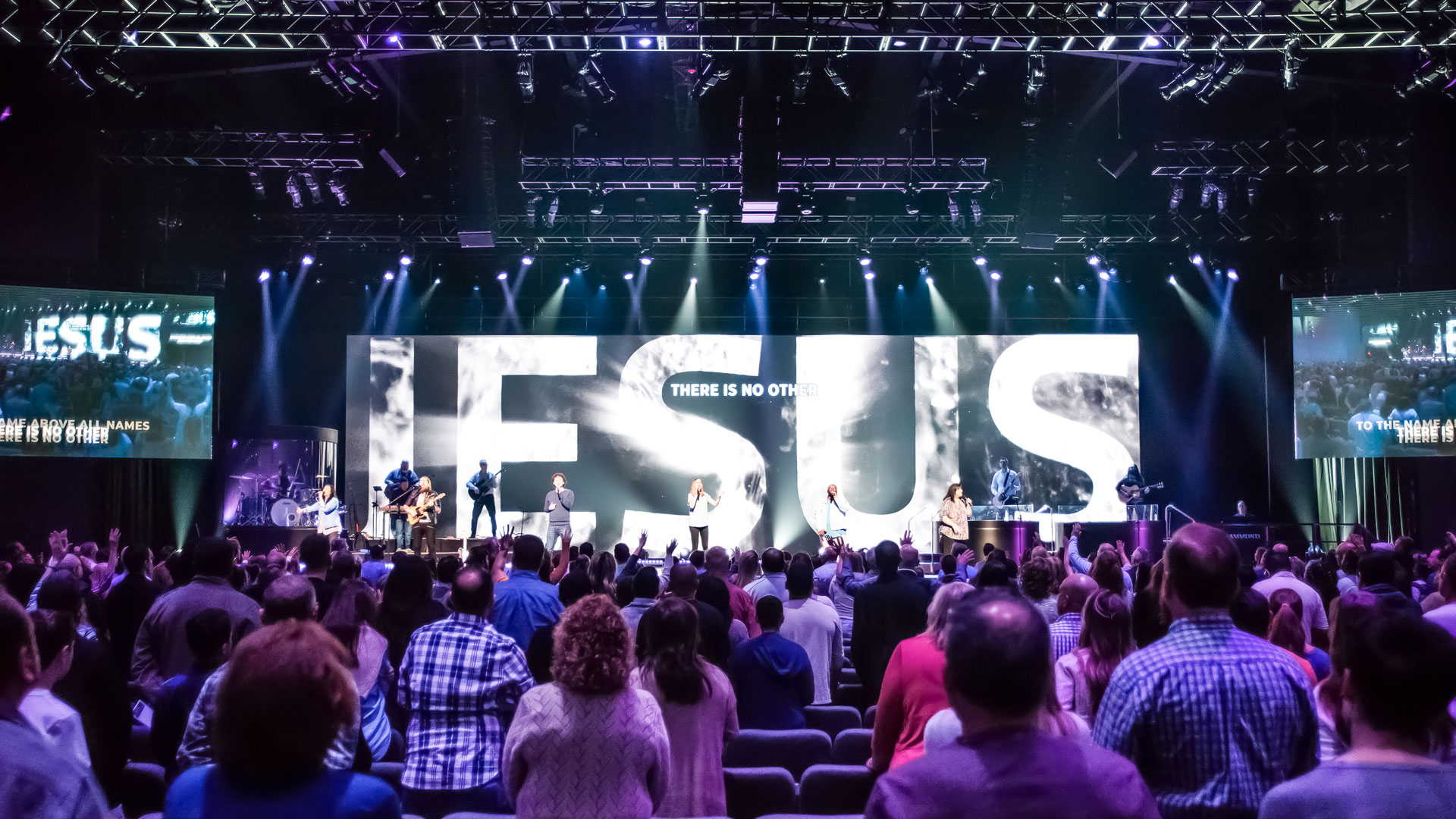 Un impianto stellare PROLIGHTS nella Discovery Church