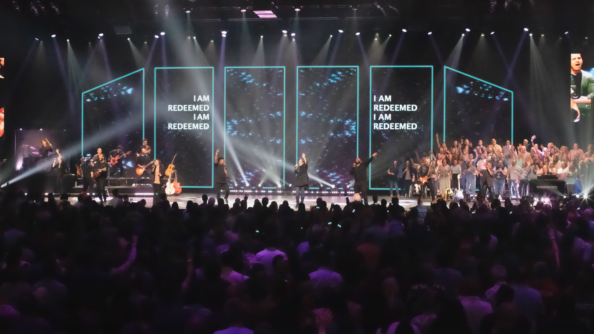 Un impianto stellare PROLIGHTS nella Discovery Church