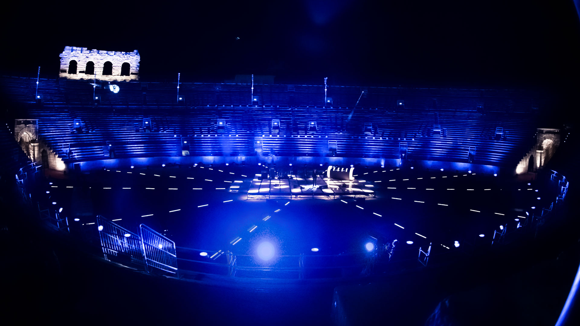 PROLIGHTS accende l'evento RTL 102.5 Power Hits Estate 2020