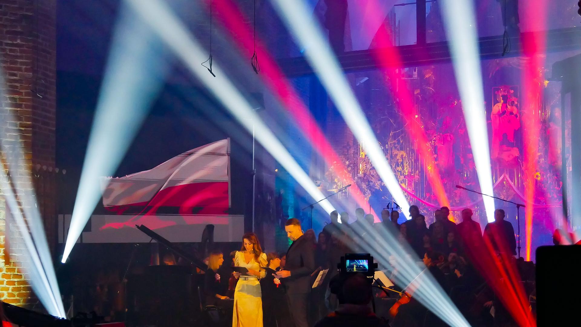 PROLIGHTS celebra il giorno dell'Indipendenza della Polonia