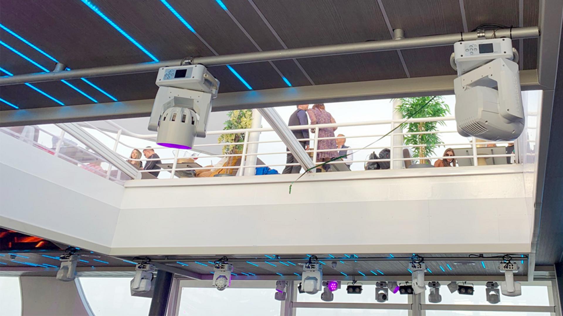 Alezzi Yacht naviga con PROLIGHTS