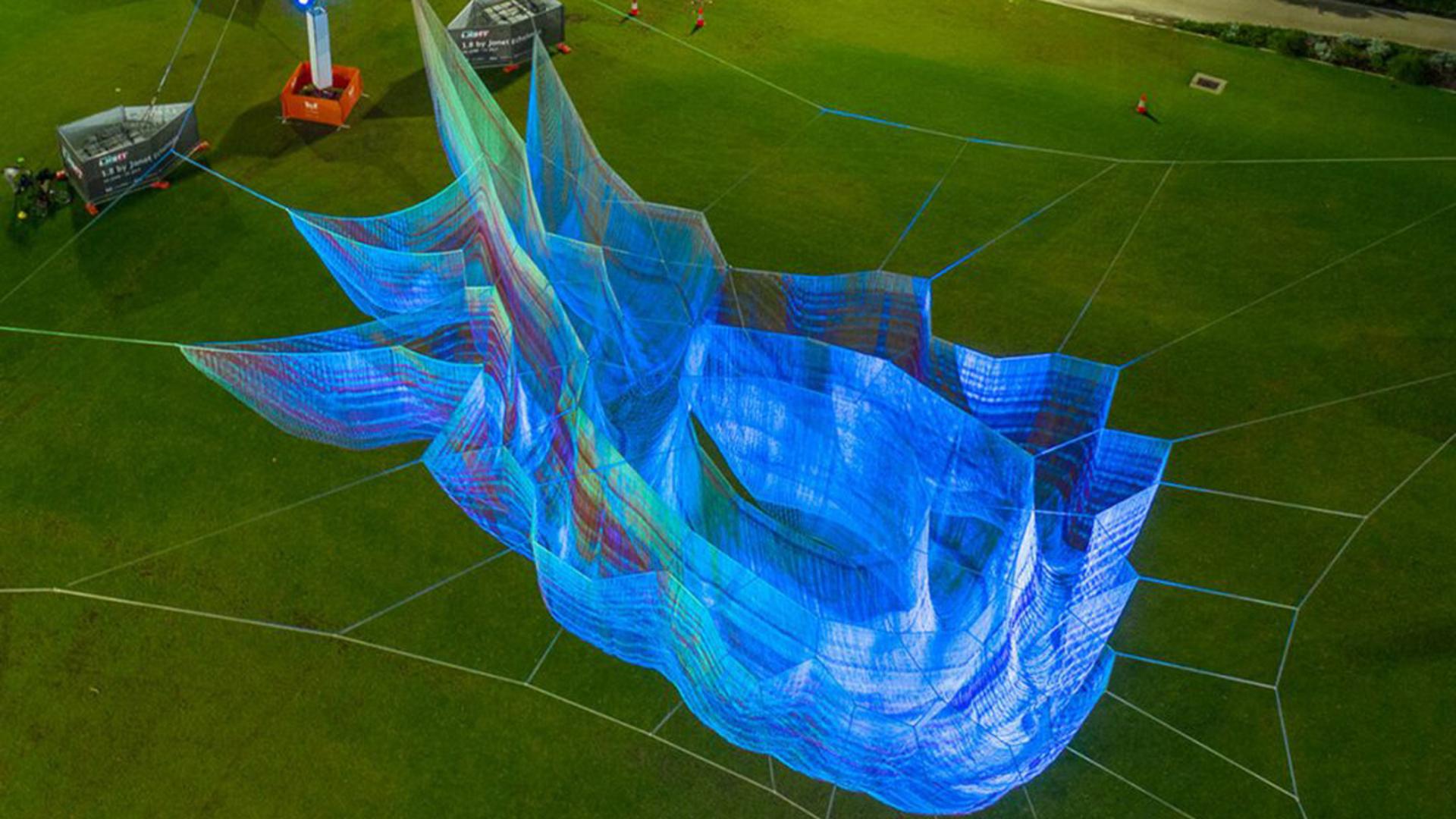 PROLIGHTS PanoramaIP WBX illumina la scultura 1.8