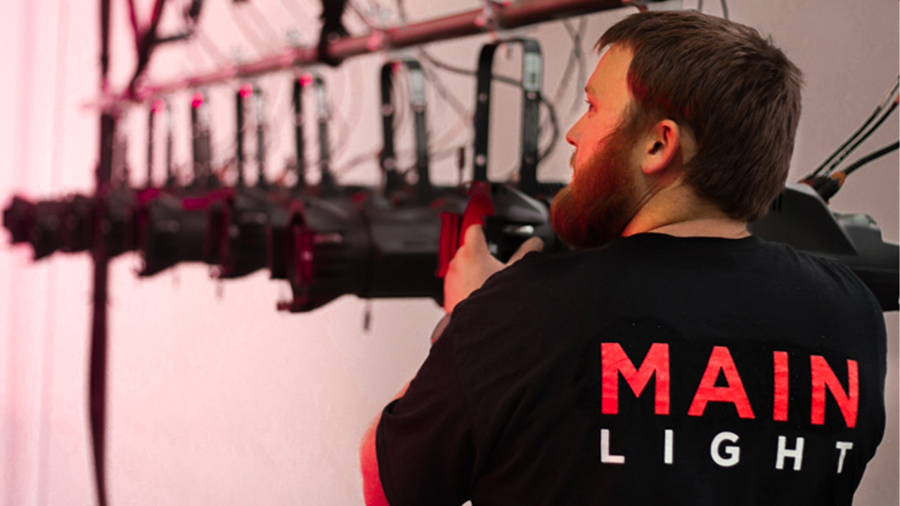 Main Light invests in the PROLIGHTS EclProfile FS