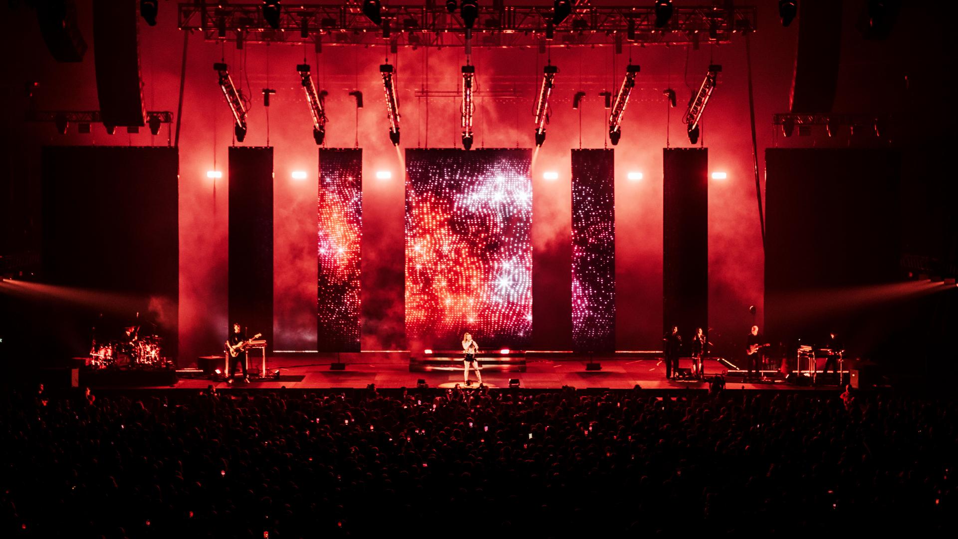 PROLIGHTS SunBlast 3000FC in tour con Zara Larsson