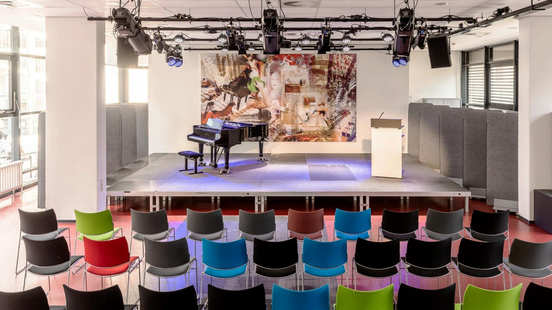 Fontys School of Arts si affida a PROLIGHTS