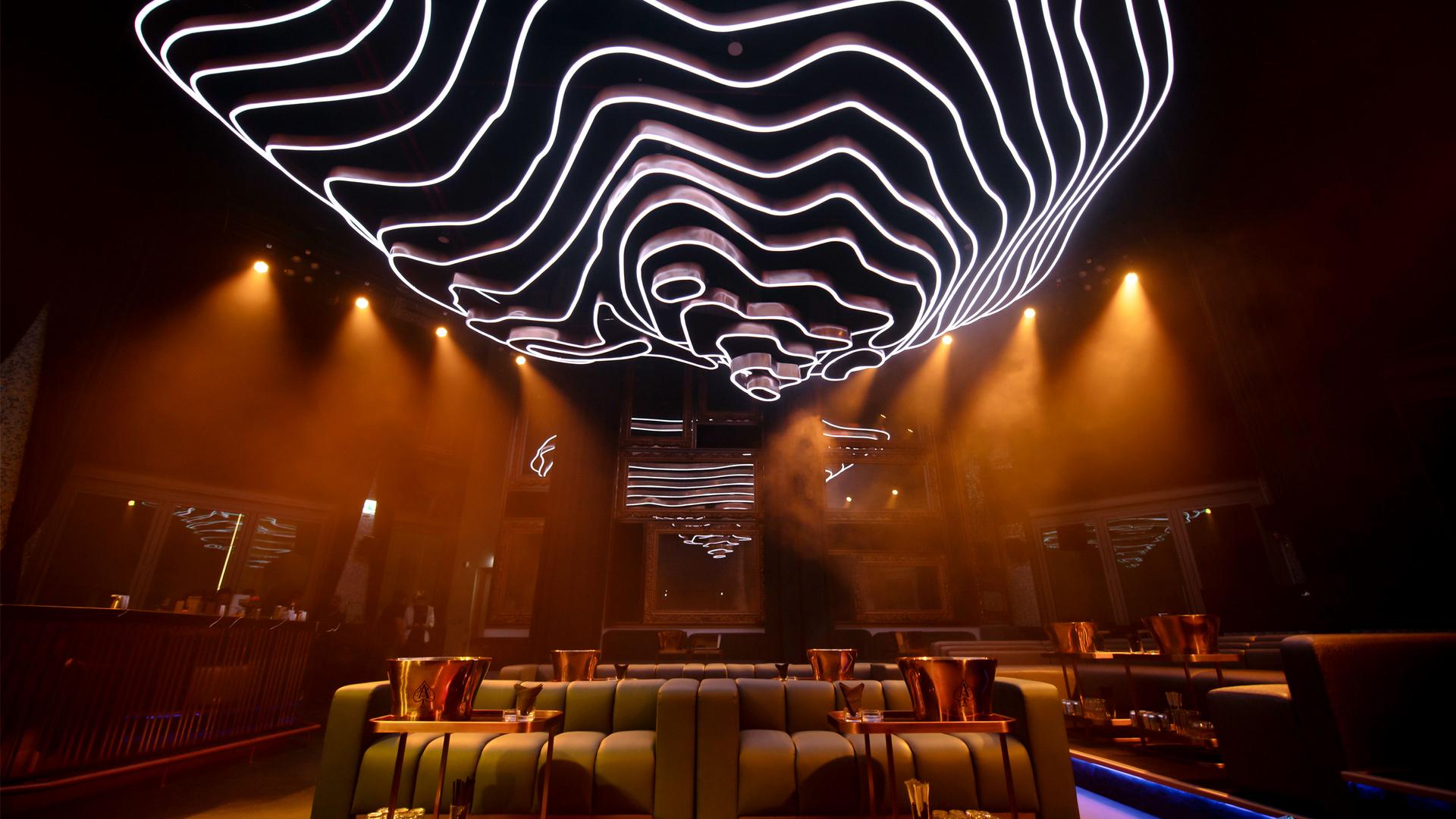 PROLIGHTS illumina il Privilege Club di Dubai con un'illuminazione mozzafiato