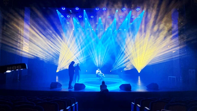 PROLIGHTS brilla per il Kazakh State Theatre