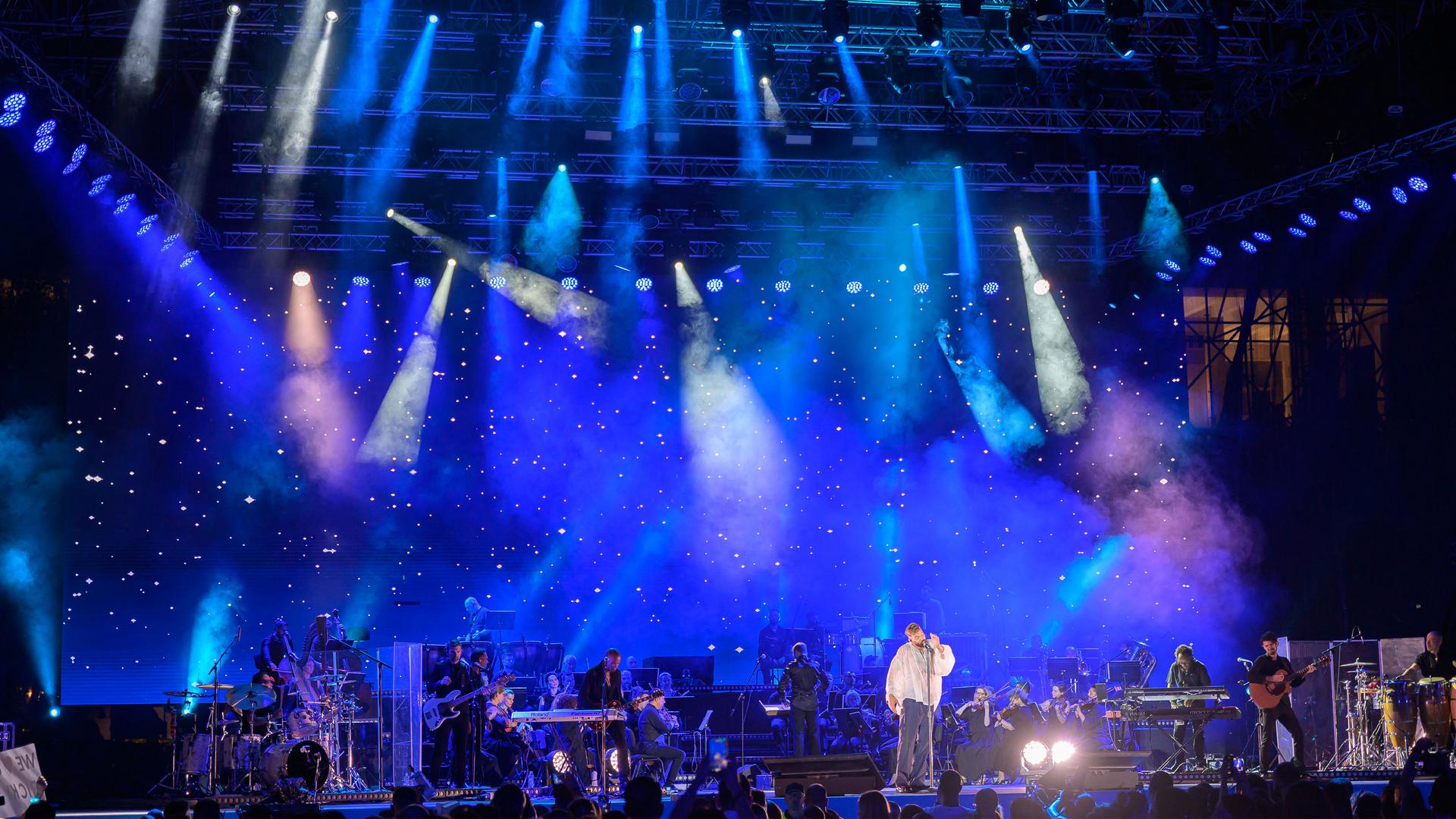 PROLIGHTS illumina il Ricky Martin Symphonic concert