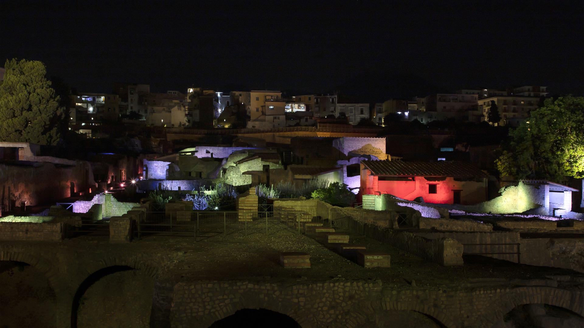 I prodotti PROLIGHTS illuminano la seconda edizione de "I Venerdì di Ercolano"
