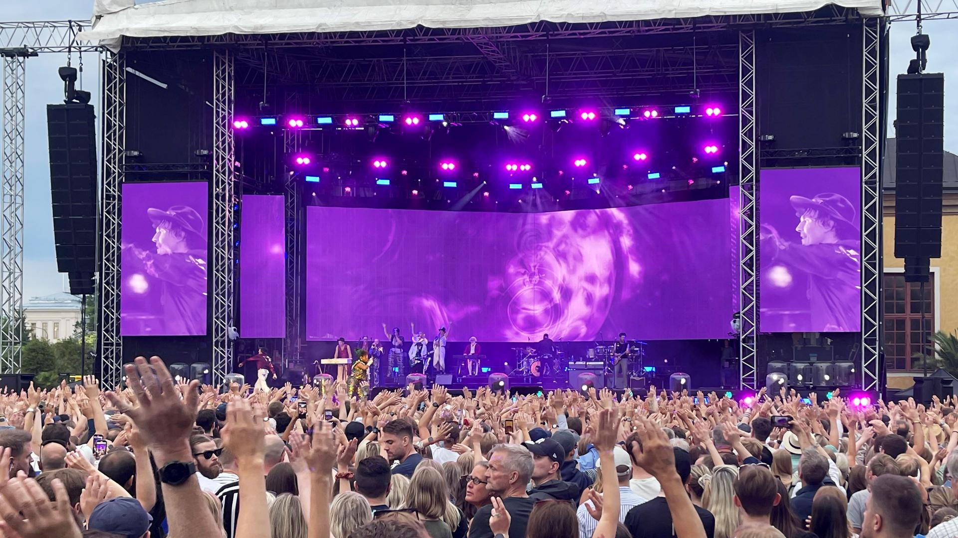 Sunblast 3000FC in tour con Håkan Hellström
