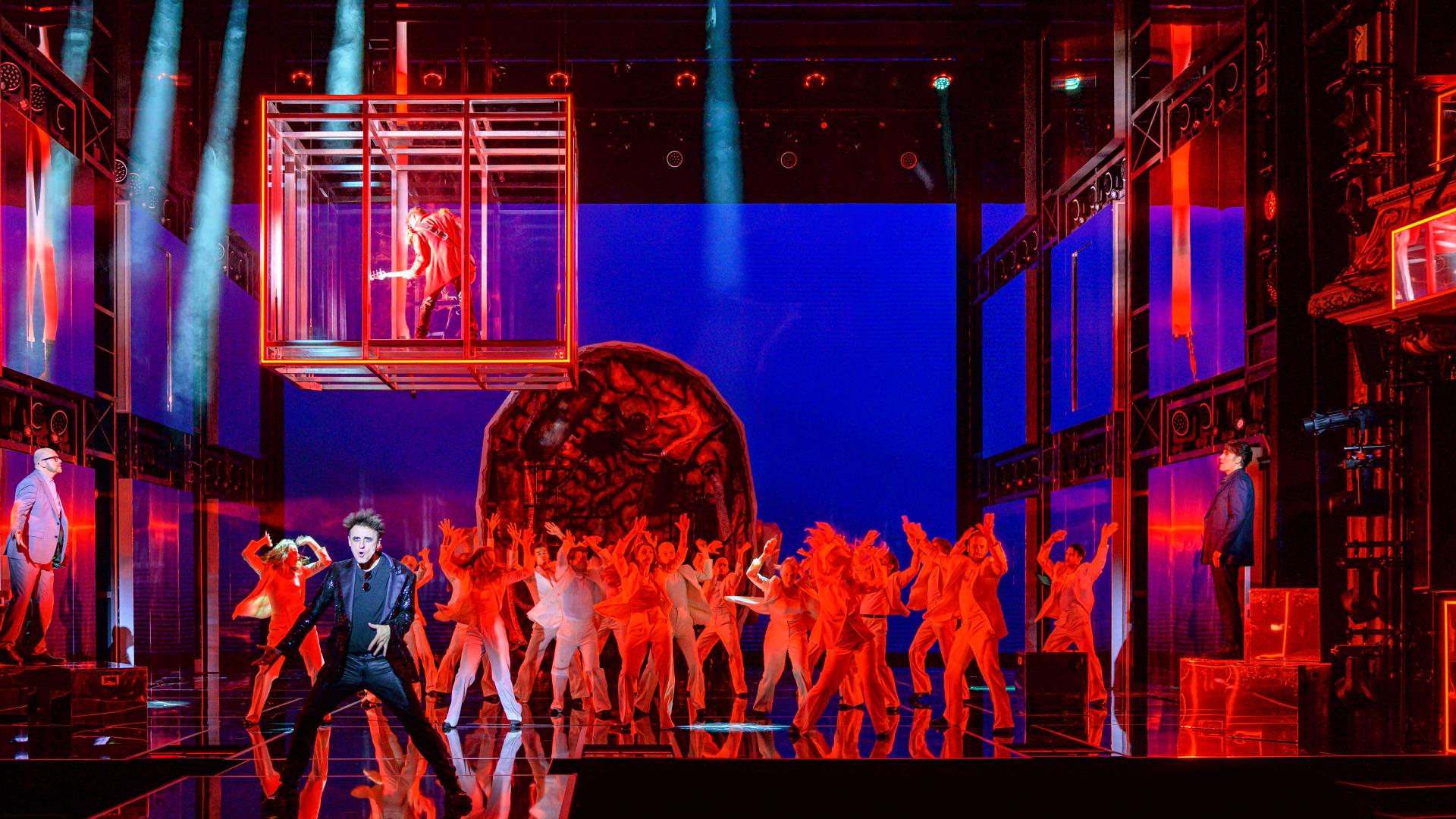 Rock me Amadeus: PROLIGHTS Astra Wash illuminate the Falco Musical in Vienna 
