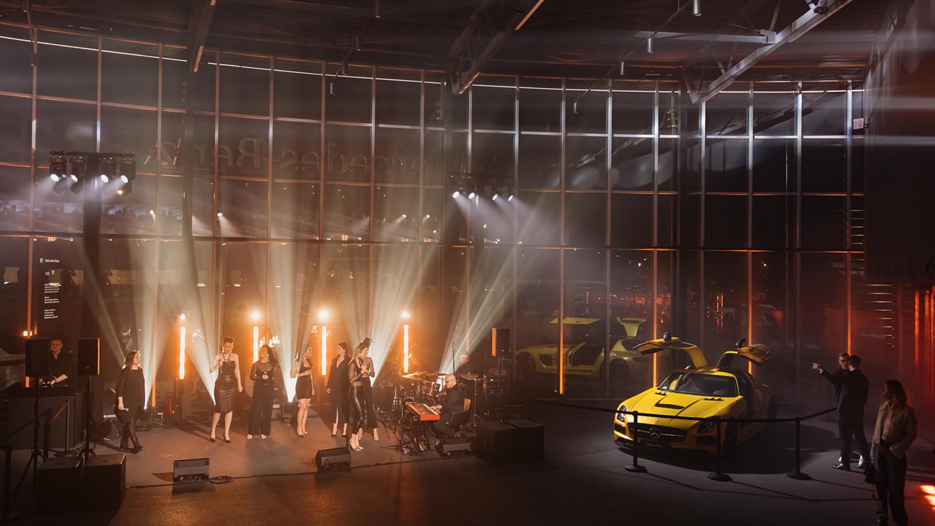 PROLIGHTS illumina il lancio della Mercedes-Benz AMG GT in Polonia
