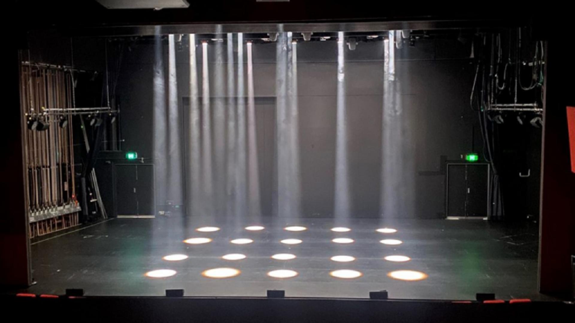 EclProfile CT+ illuminano il Drum Theatre di Dandenong