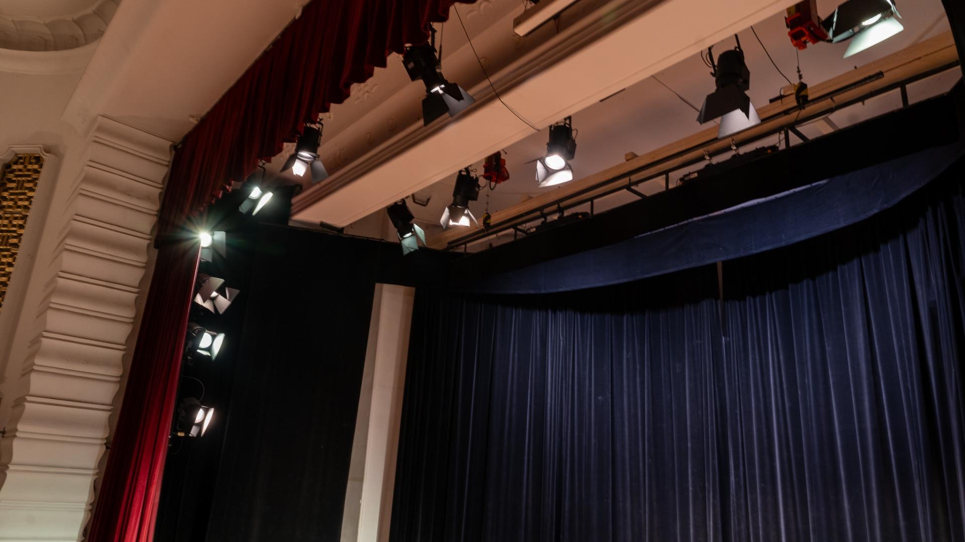 PROLIGHTS illumina la Sala Grande dello storico Municipio di Košice
