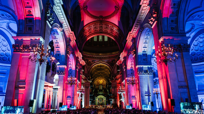 St Paul's Cathedral shines with PROLIGHTS