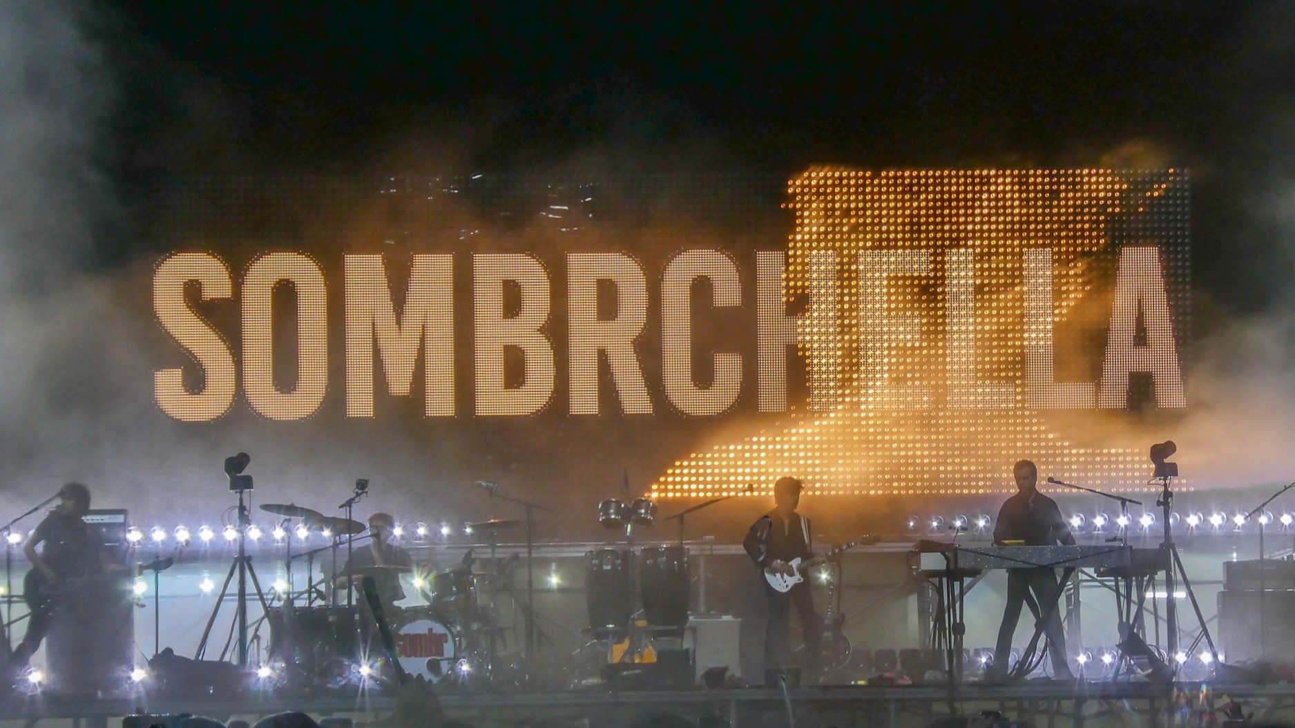 HaluPix Duo infiamma lo show di Sombr al Coachella 2026