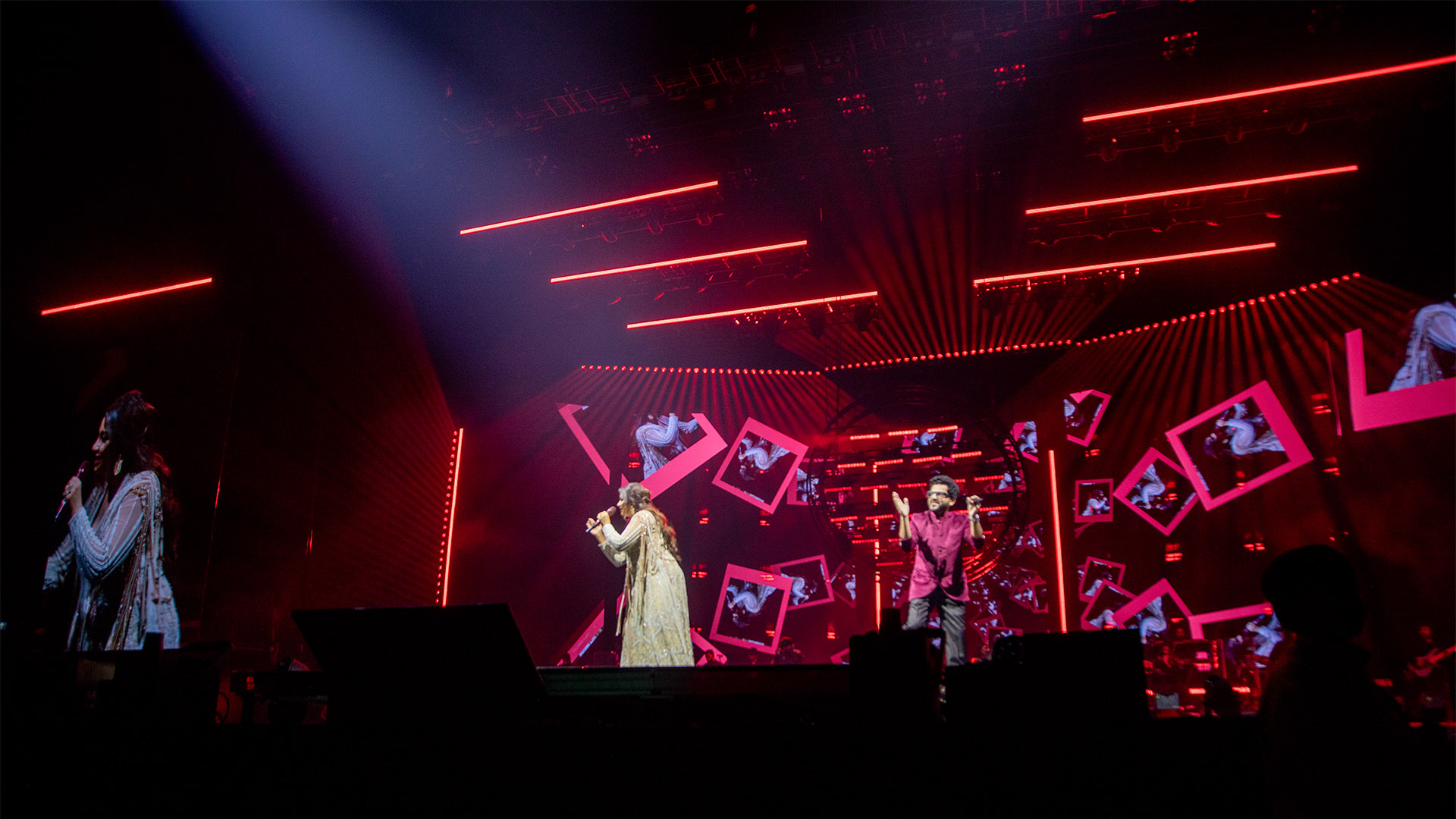 HaluStrip Duo illumina il The Unstoppable Tour di Shreya Ghoshal nelle arene del Regno Unito